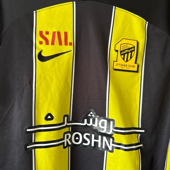 Nike Black and Yellow Men's Jersey - Picture 2 of 5